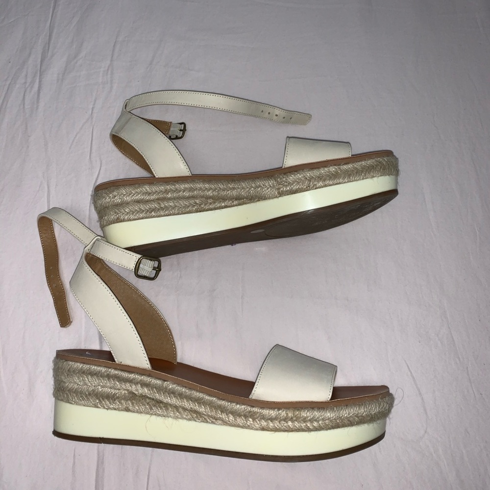 Platform sandals
